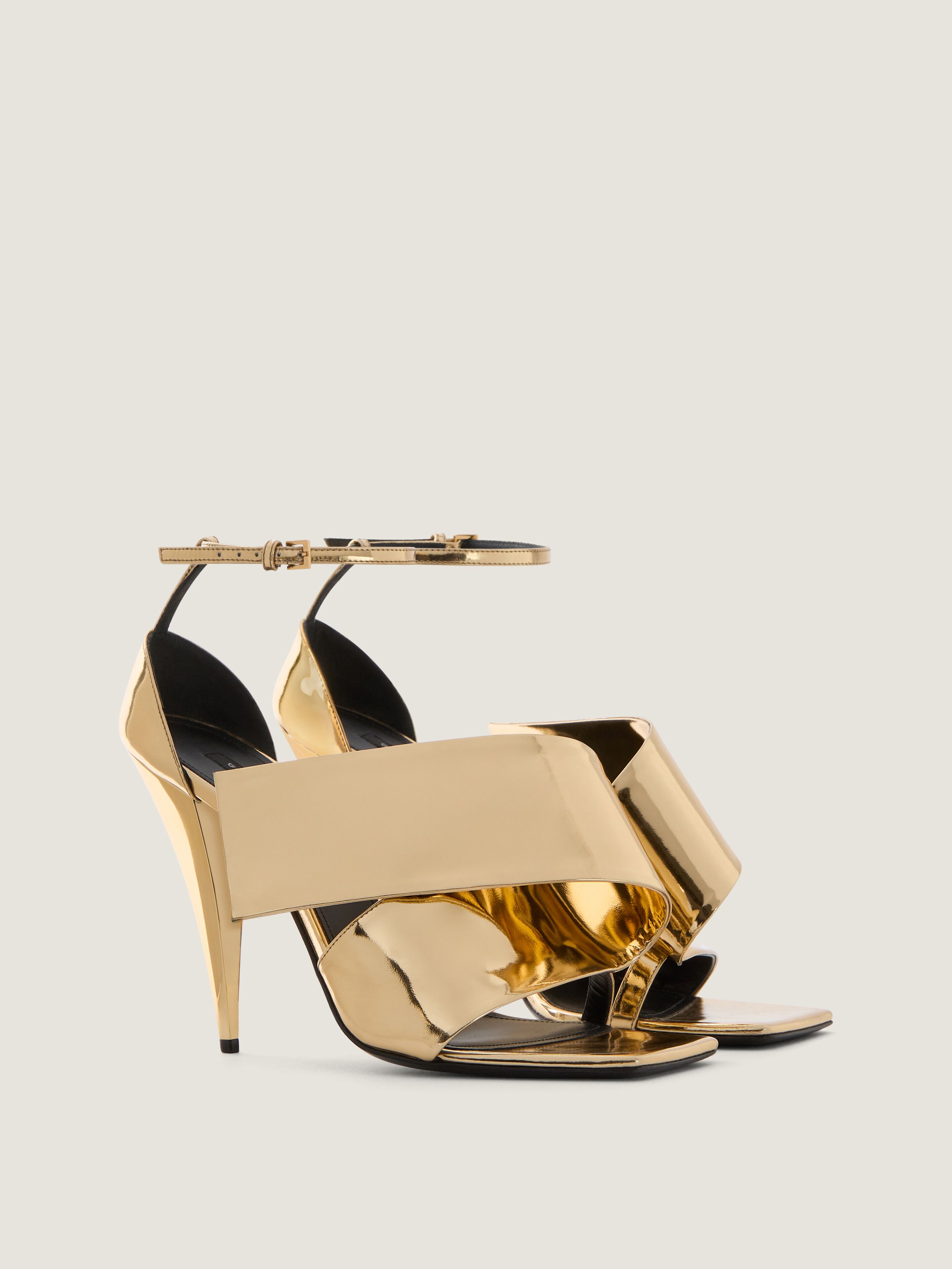 Sliced Square heeled sandals in mirror effect leather